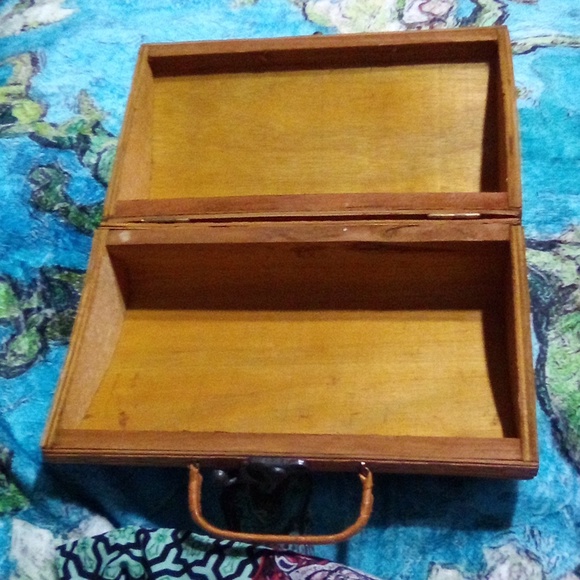 Brown Wooden handbag - Picture 7 of 7